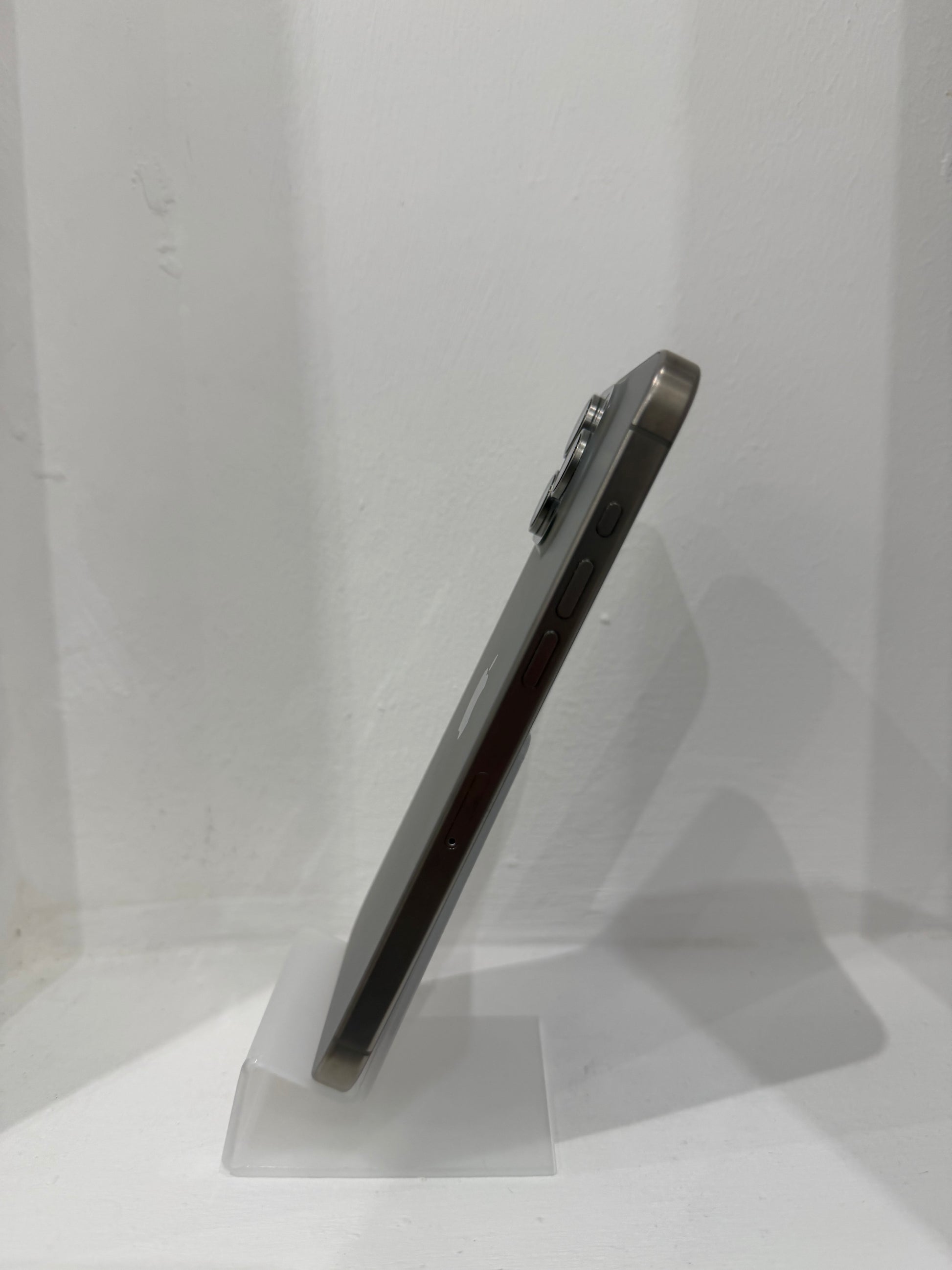 Apple iPhone 15 Pro Max 256GB Titanio Naturale Grado A | Garanzia 12 Mesi-4
