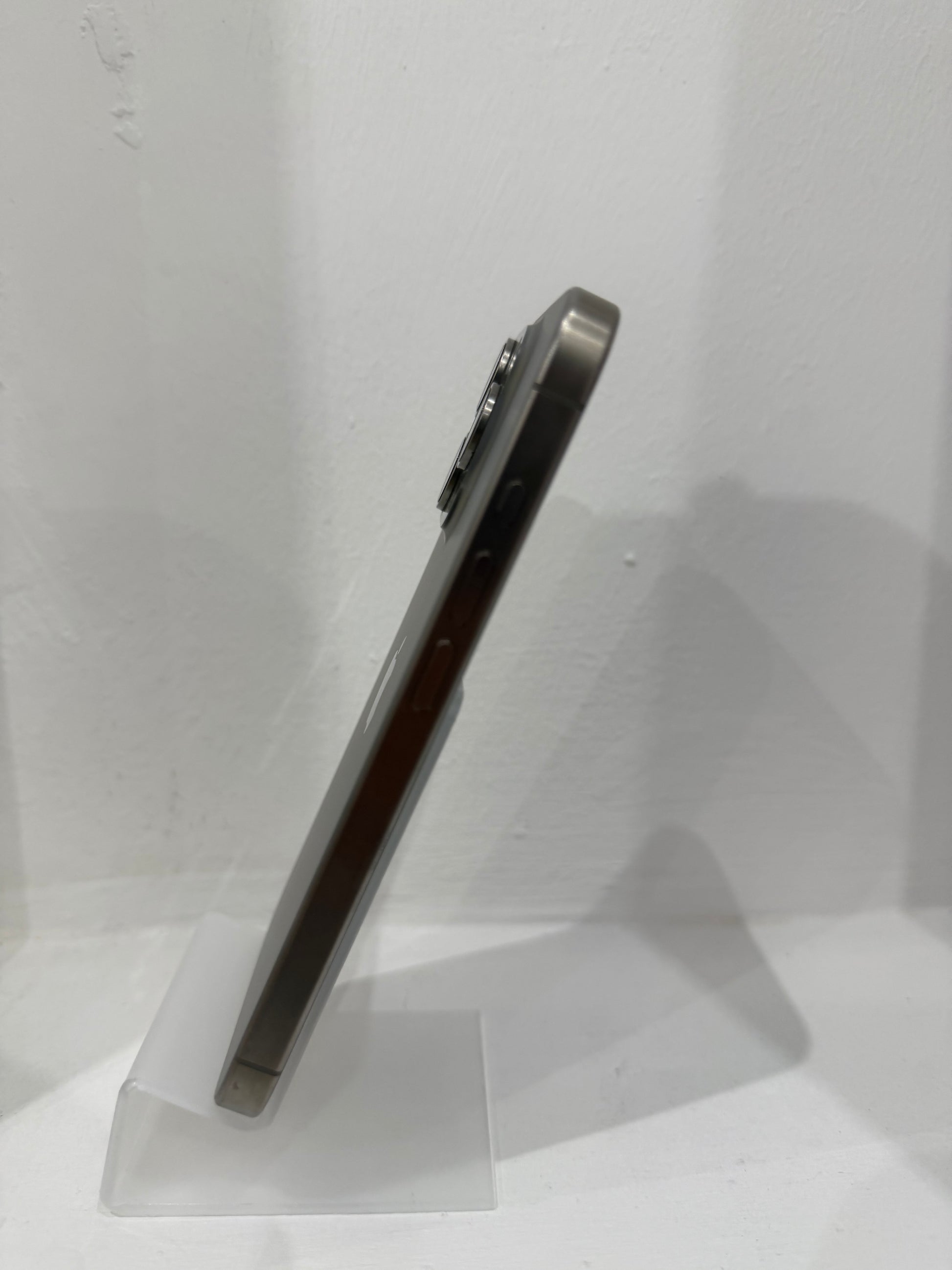 Apple iPhone 15 Pro 256GB Titanio Naturale Grado A | Garanzia 12 Mesi-4