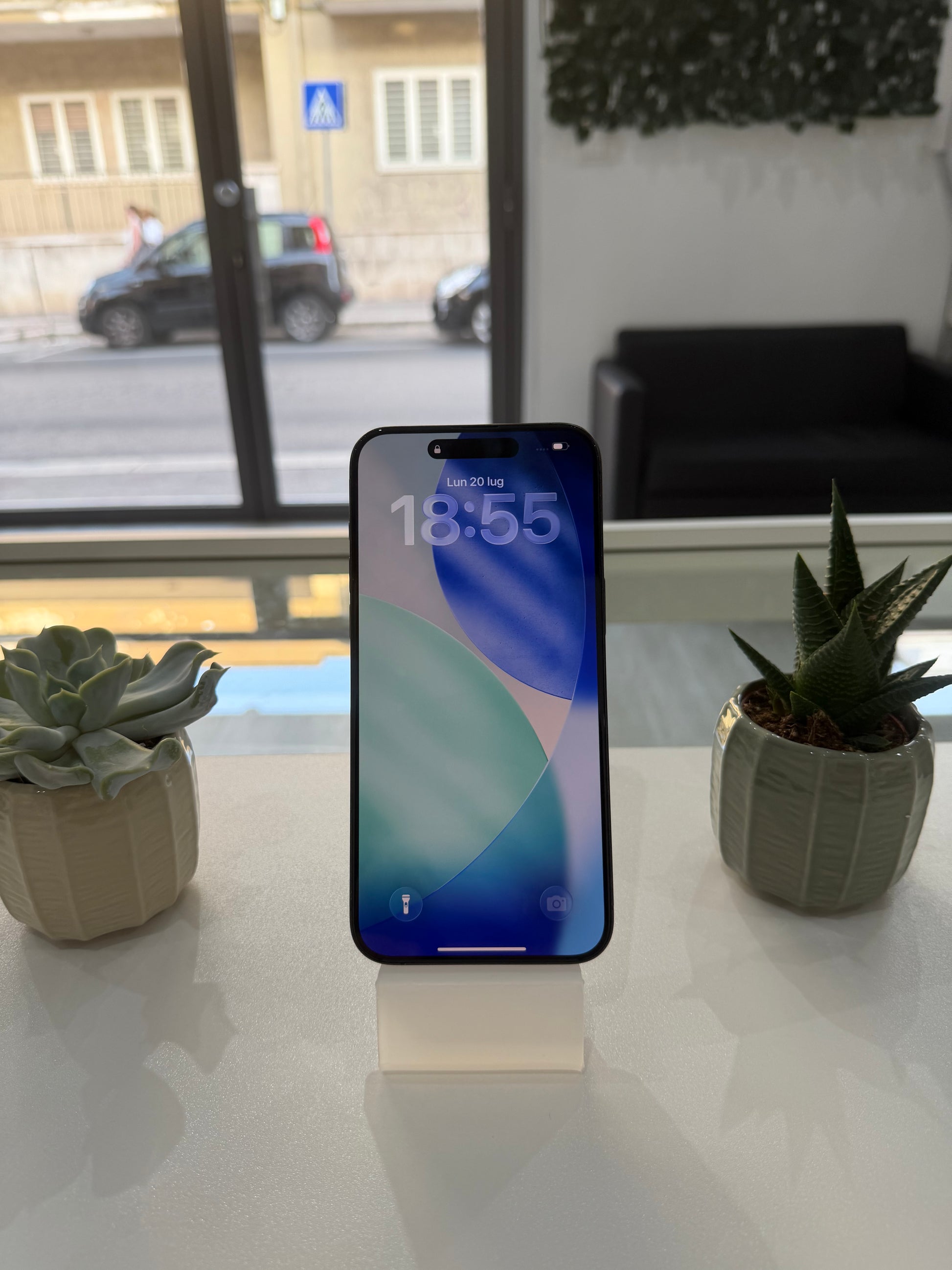 Apple iPhone 15 Pro Max 256GB Titanio Nero | Ricondizionato | Garanzia 12 Mesi | Rinnovatech-1